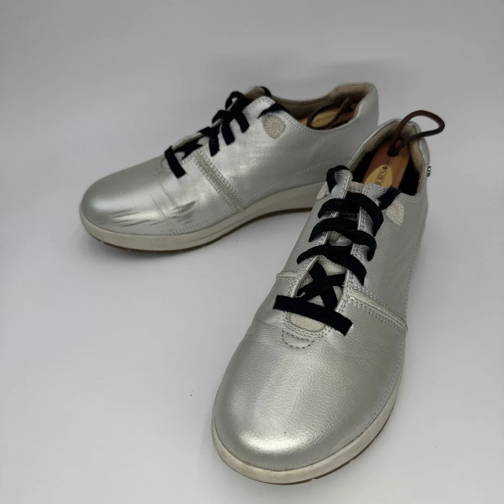 Revere‎ Crete Shoes Women 9M Silver Metallic Leather Comfort Slip *Blemishes 40
